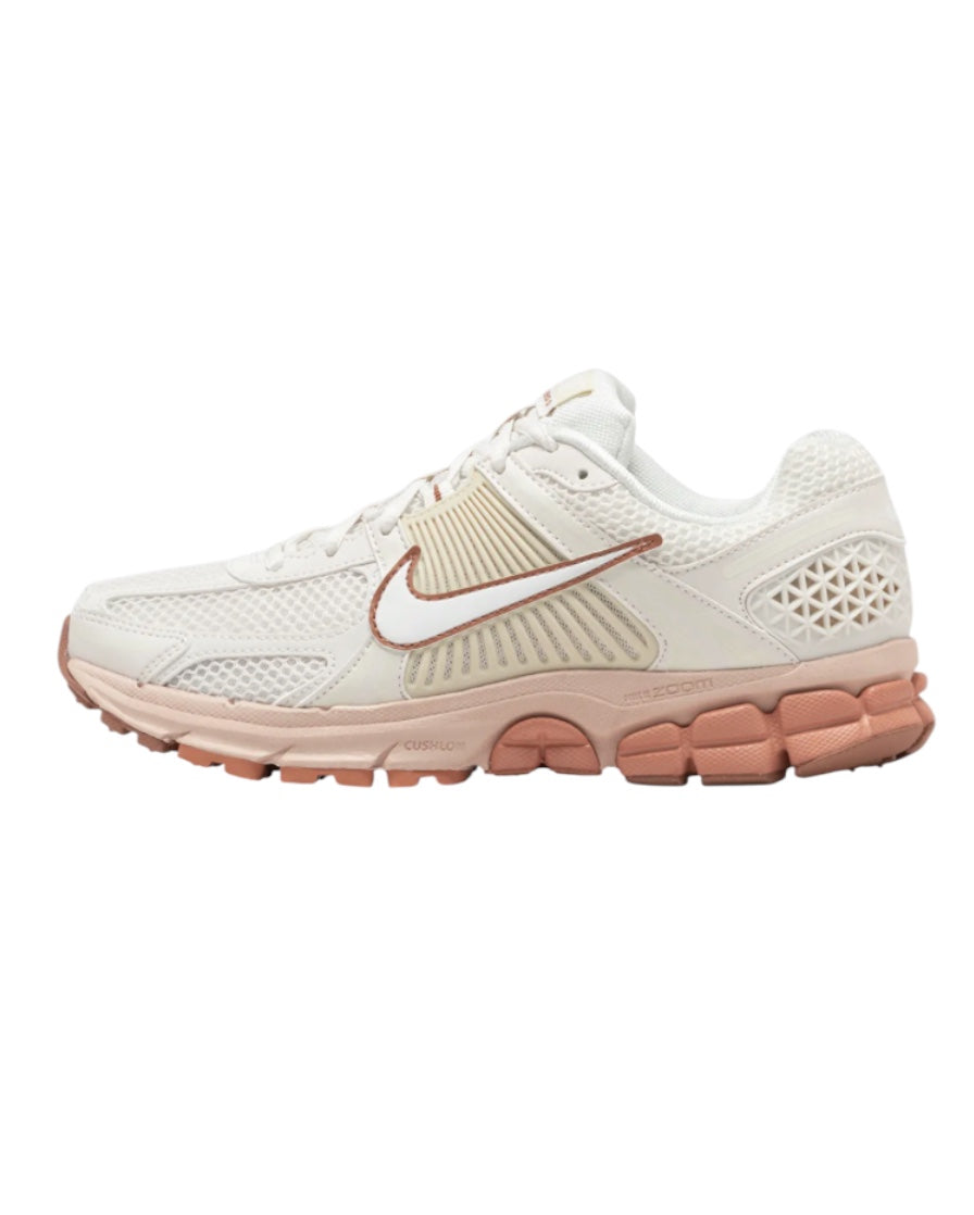 NIKE ZOOM VOMERO 5 - Salmón/Blanco